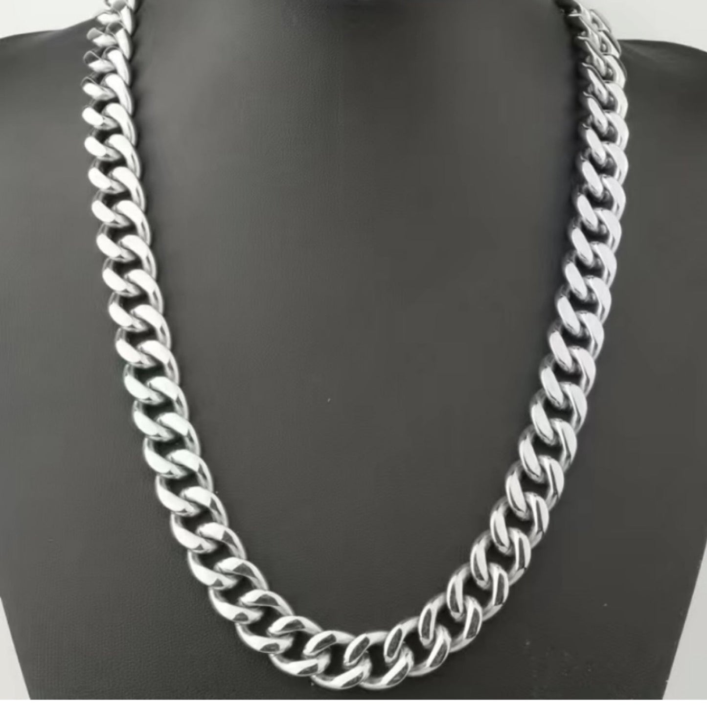 24” Stainless Steel Cuban Link Chain Necklace – 15mm Wide