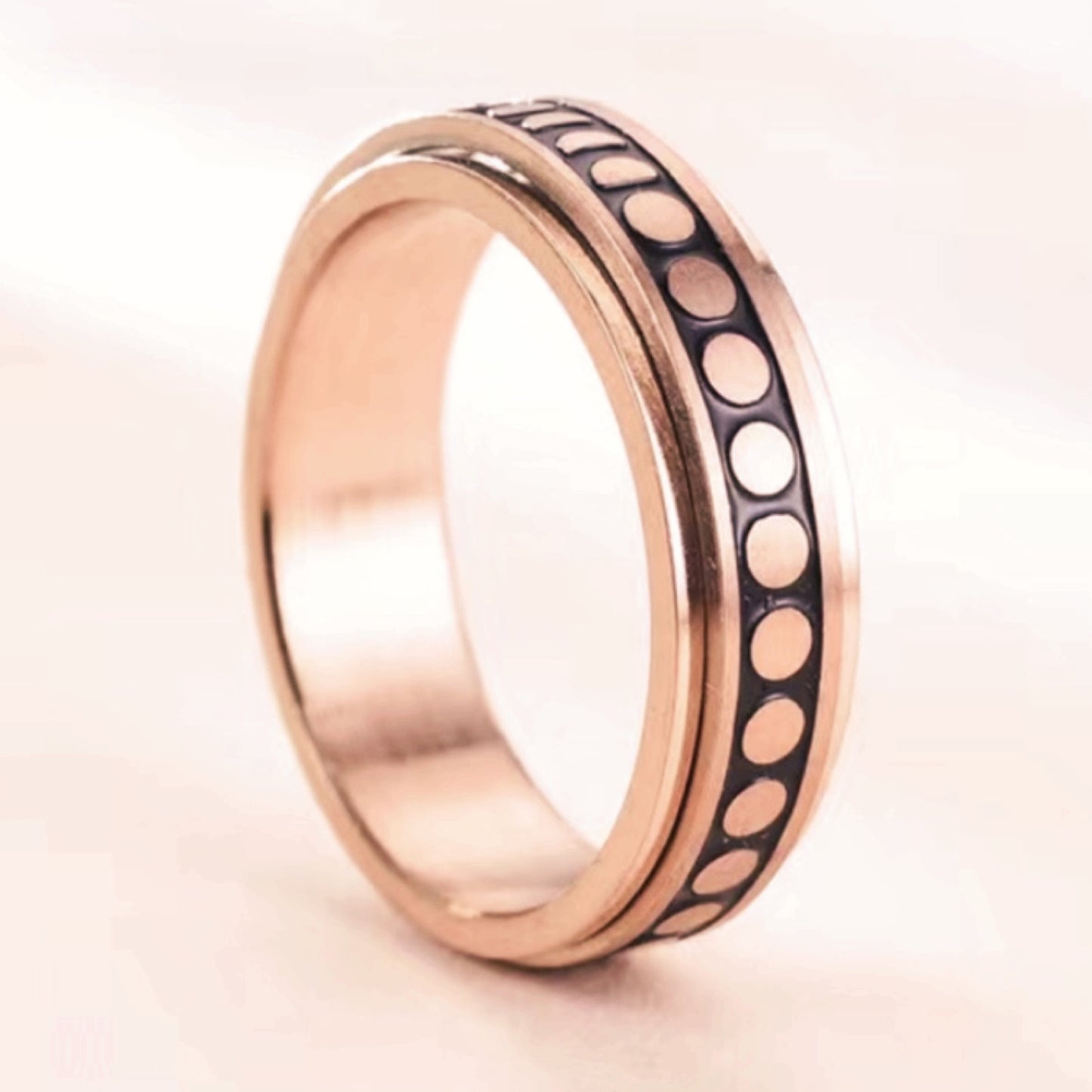 Rose Gold Moon Phase Spinner Ring – Stainless Steel Fidget Band