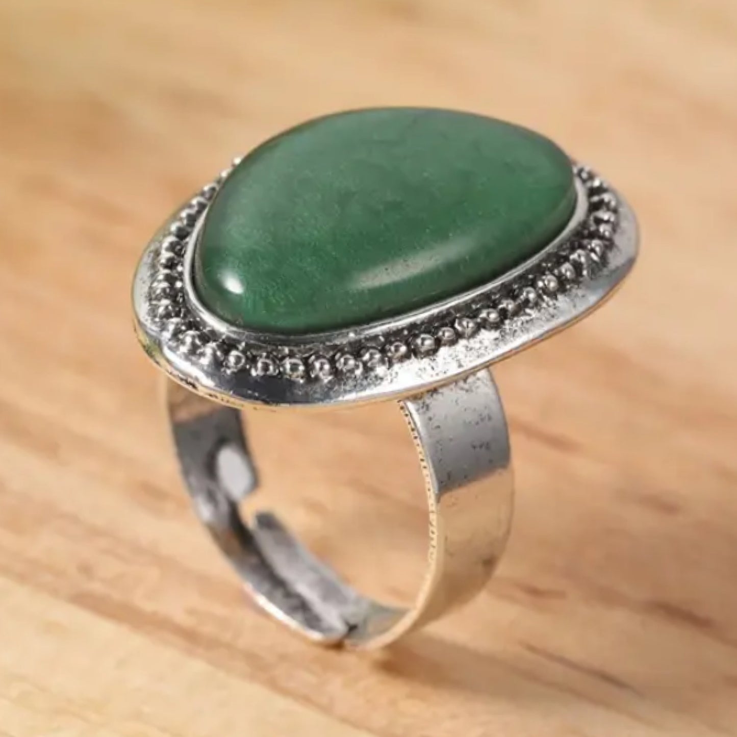 Green Oval Stone Statement Ring – Adjustable Boho Vintage Style