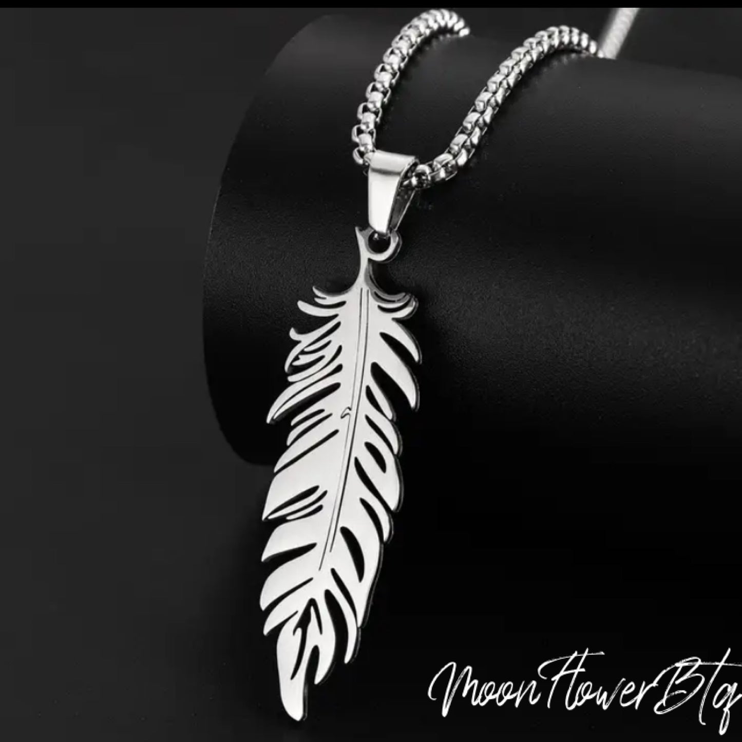 Silver Feather Pendant Necklace