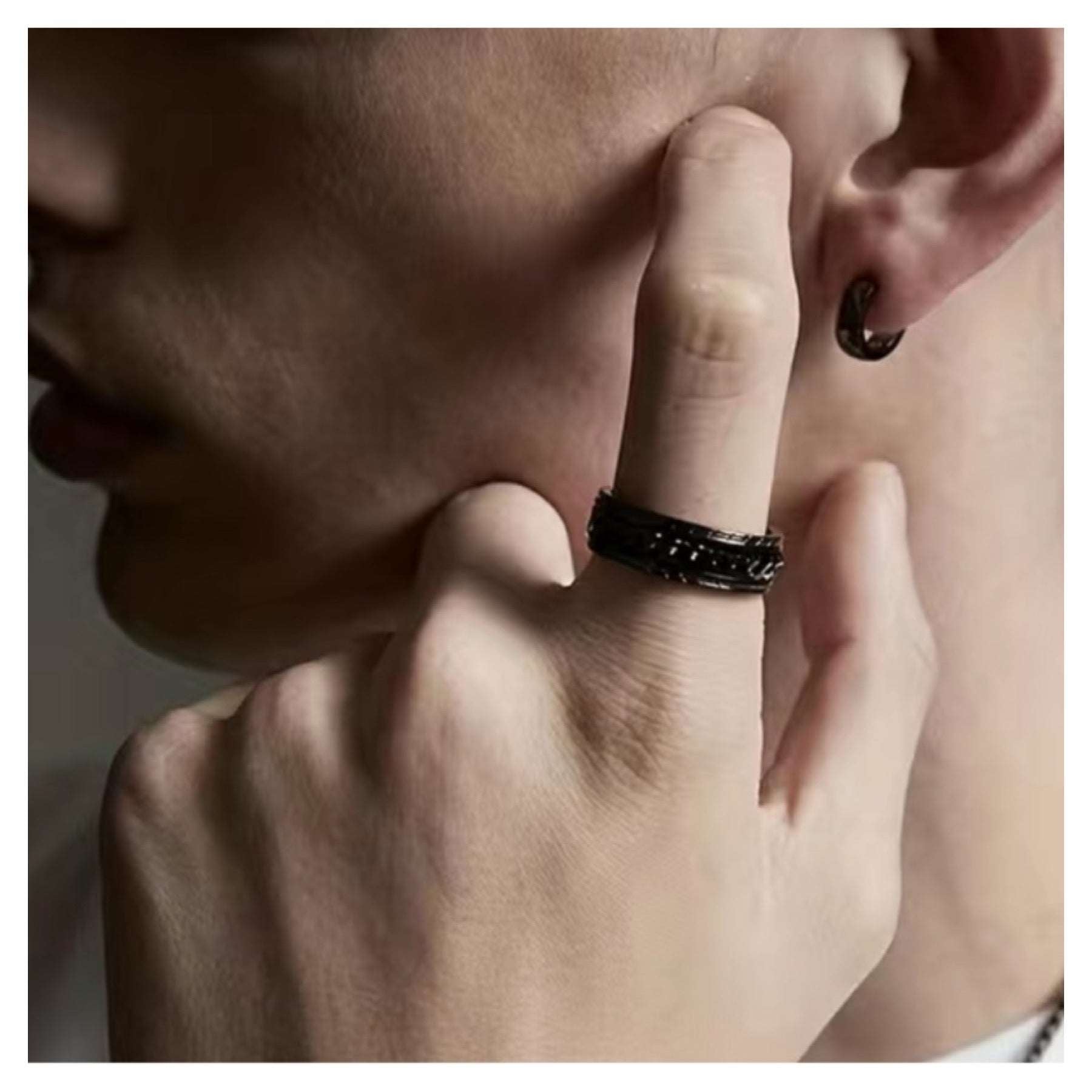 Black Chain Anxiety Fidget Spinner Ring