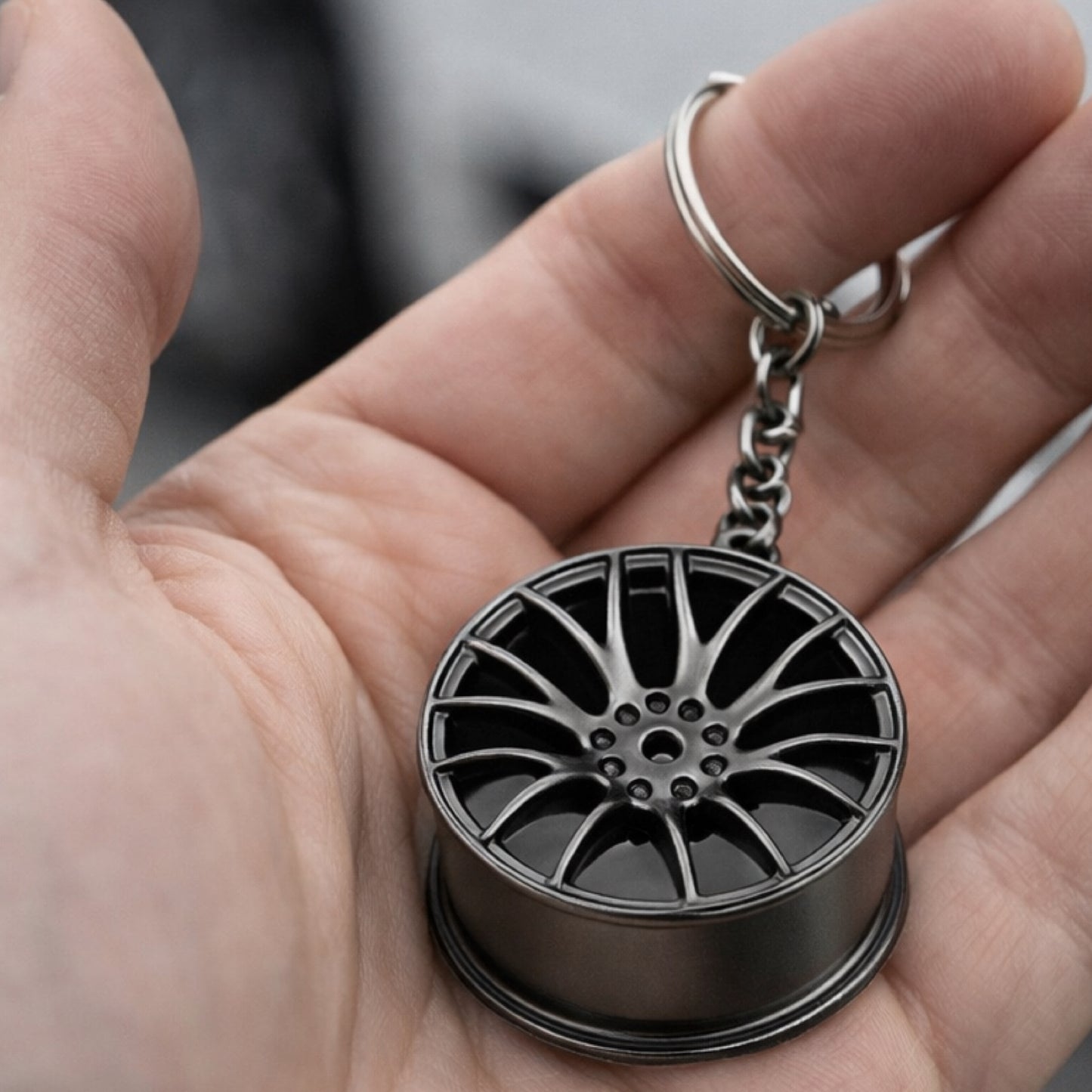 Gunmetal Car Wheel Keychain | Spoke Rim Design Silver Key Ring
