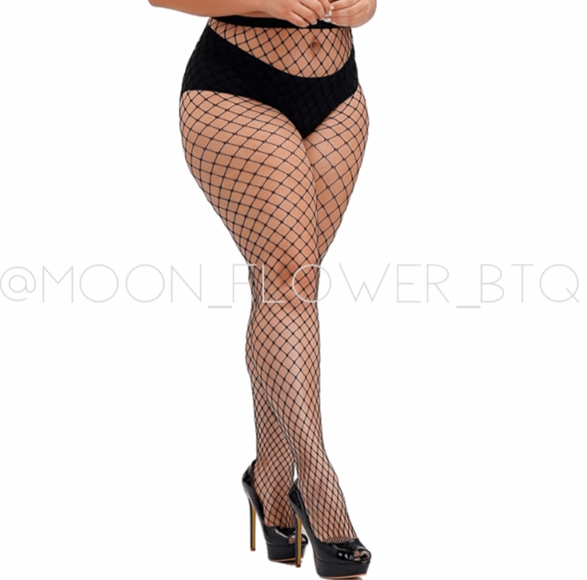 Plus Size Sexy High Waist Fishnet Stockings in Black