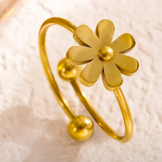 18k Gold Titanium Flower Ring