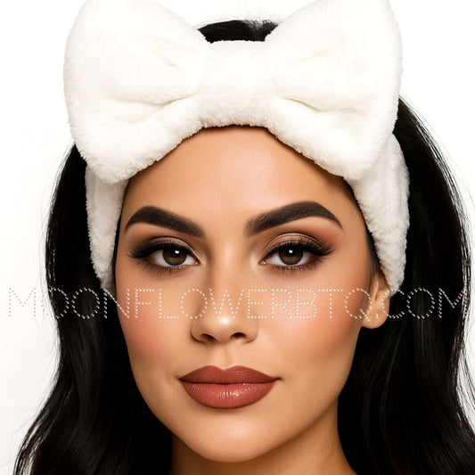 White Plush Bow Spa Headband – Microfiber Coral Fleece Skincare Hair Wrap