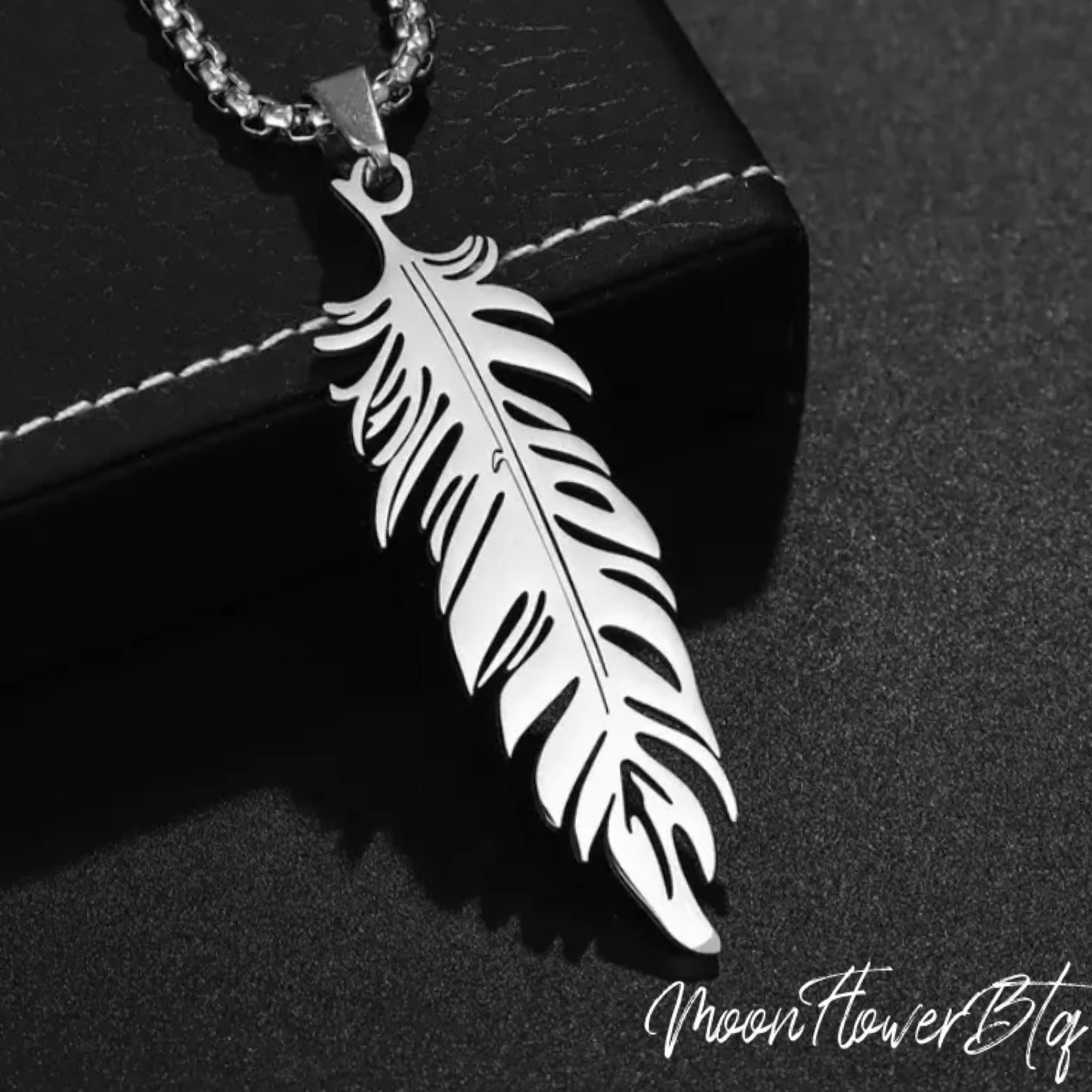 Silver Feather Pendant Necklace