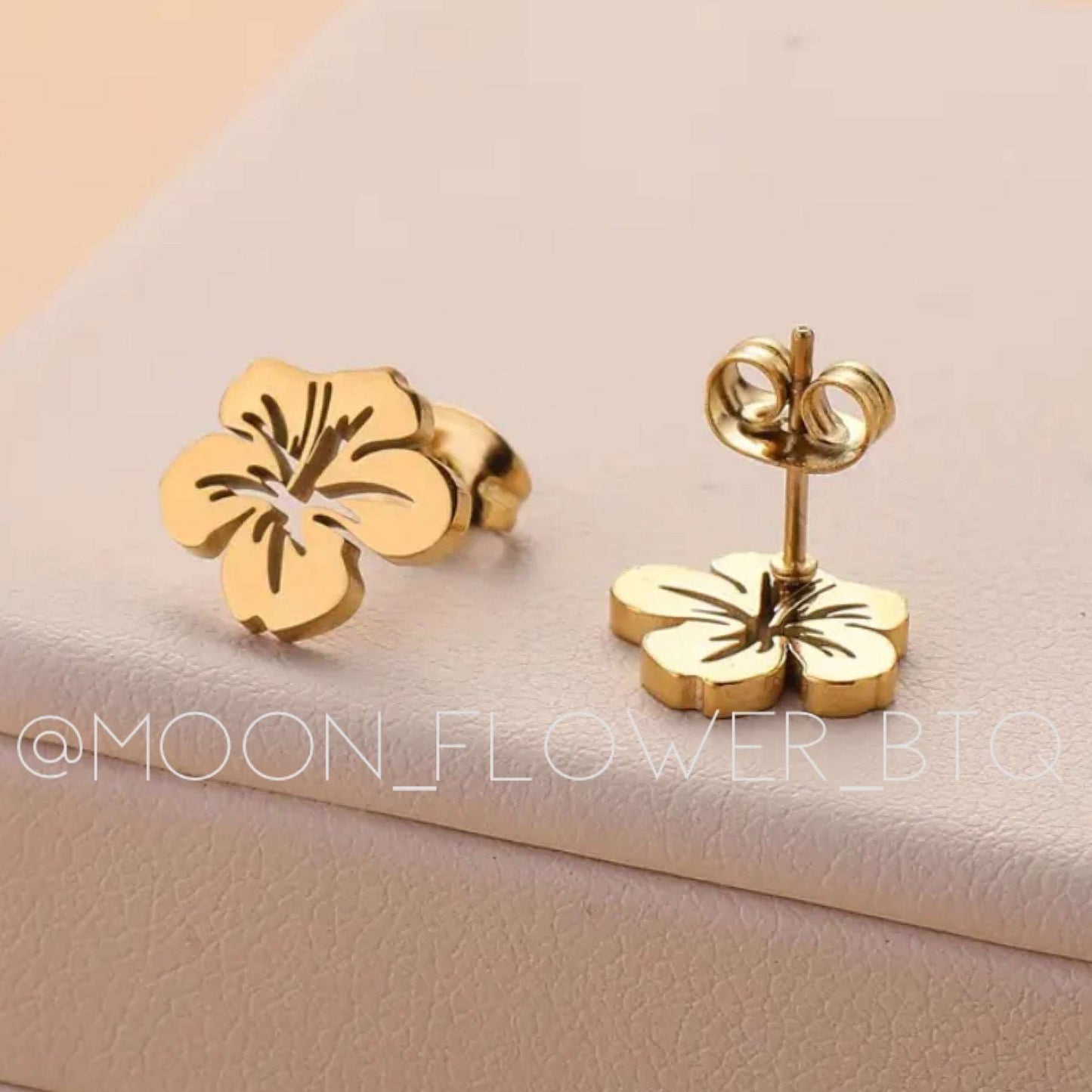 Gold Tropical Flower Cutout Stud Earrings