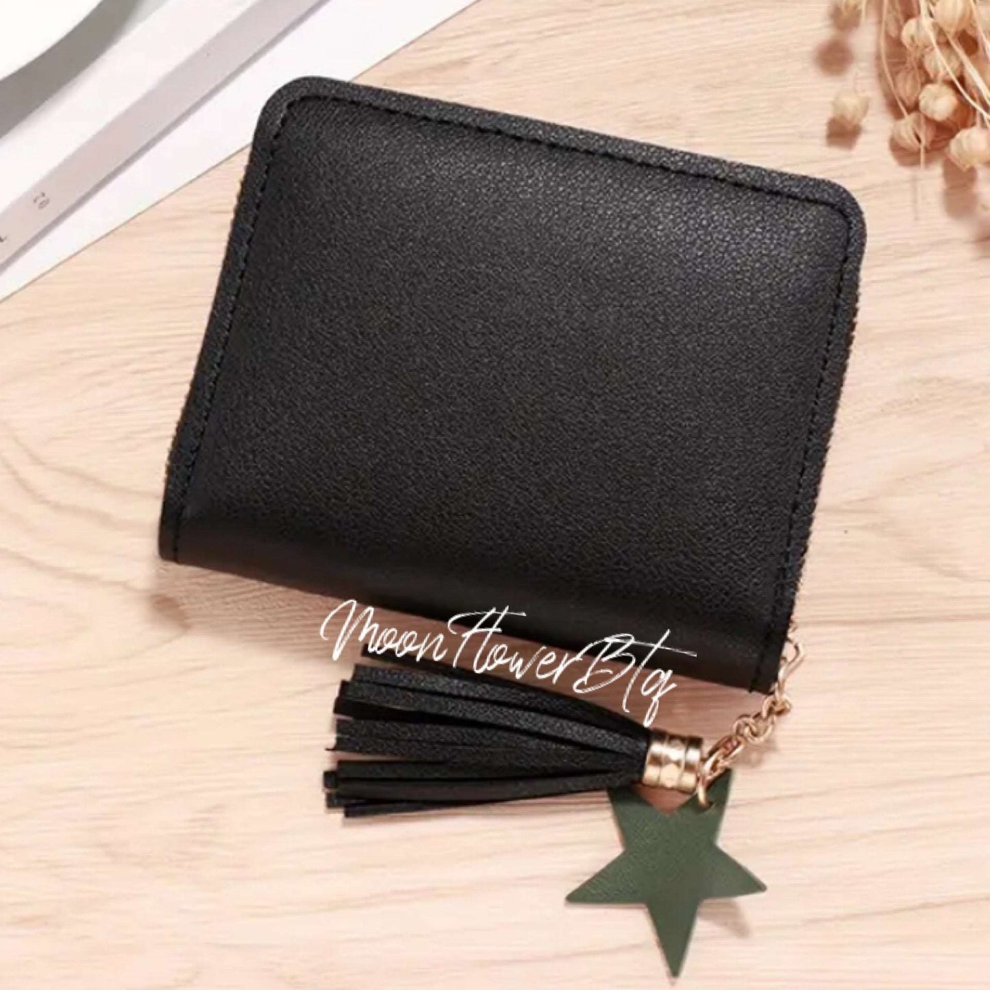 Black Heart Print Zip Top Wallet