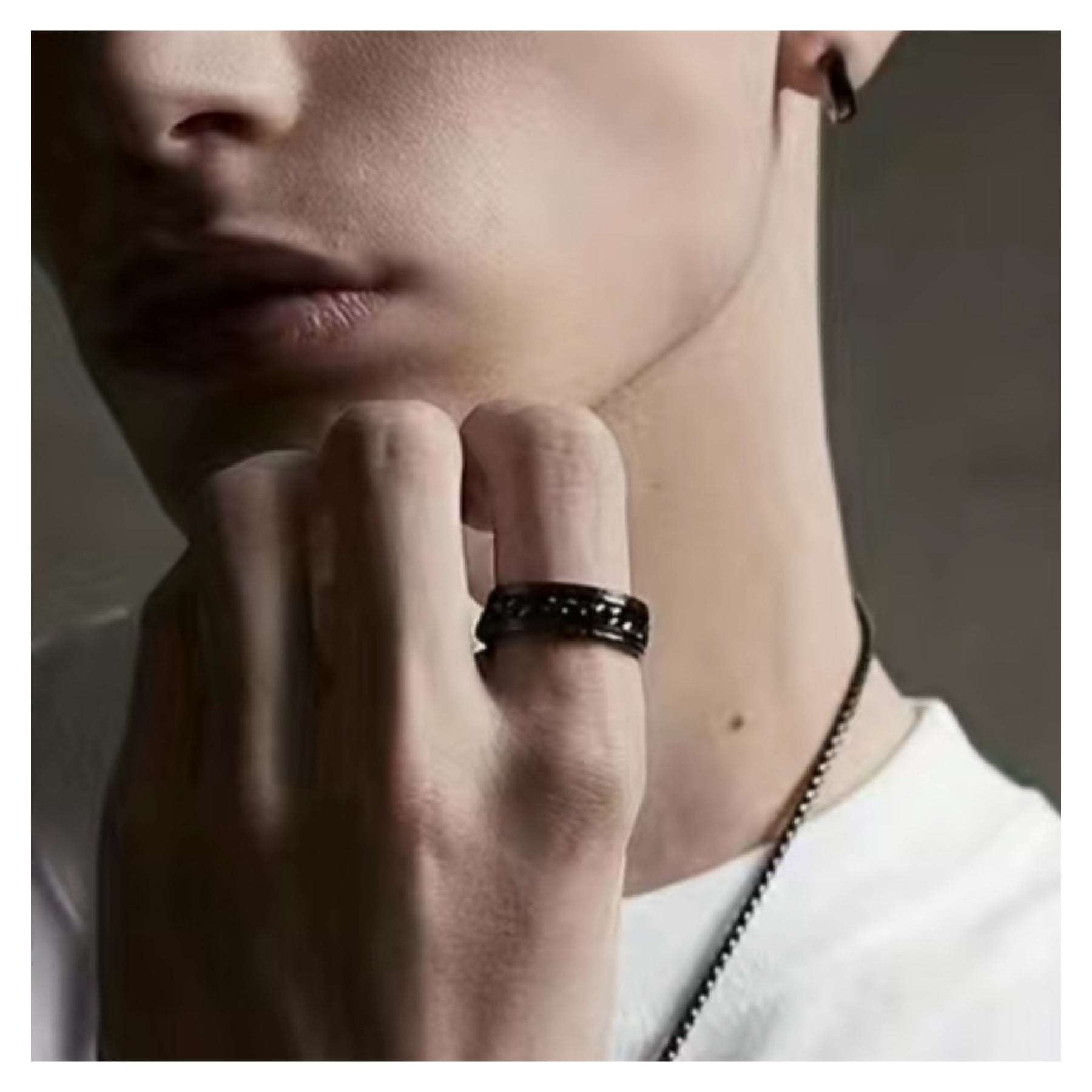 Black Chain Anxiety Fidget Spinner Ring