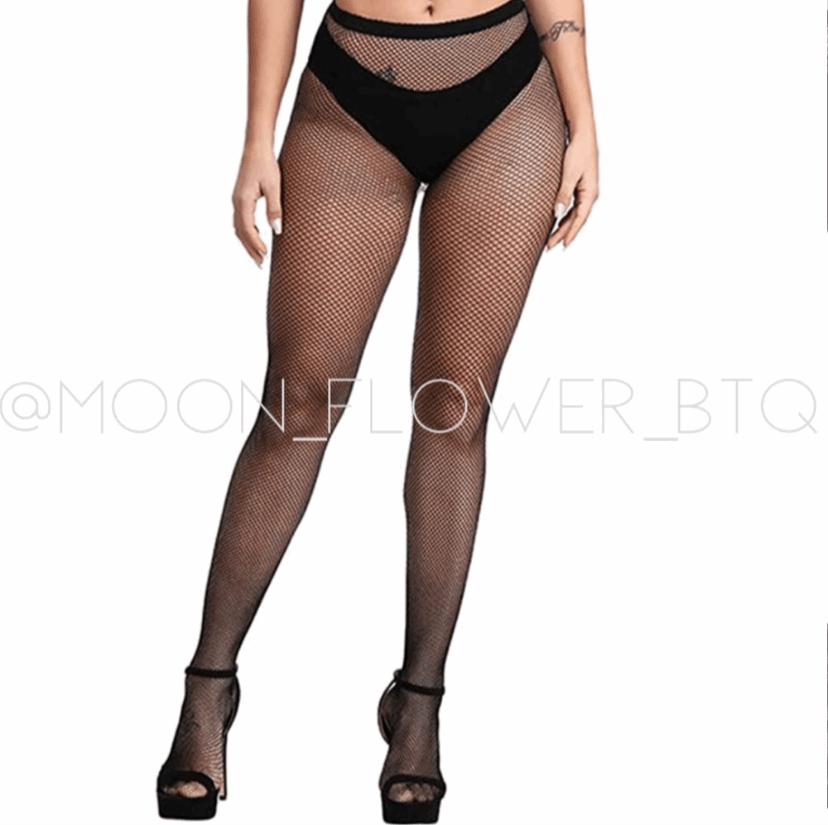 Plus Size Sexy High Waist Fishnet Stockings in Black