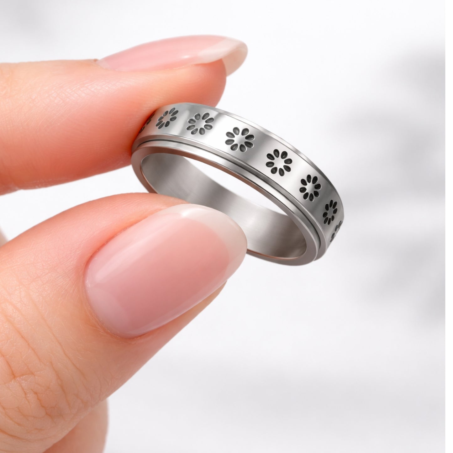 Stainless Steel Floral Spinner Ring – Flower Pattern Fidget Band