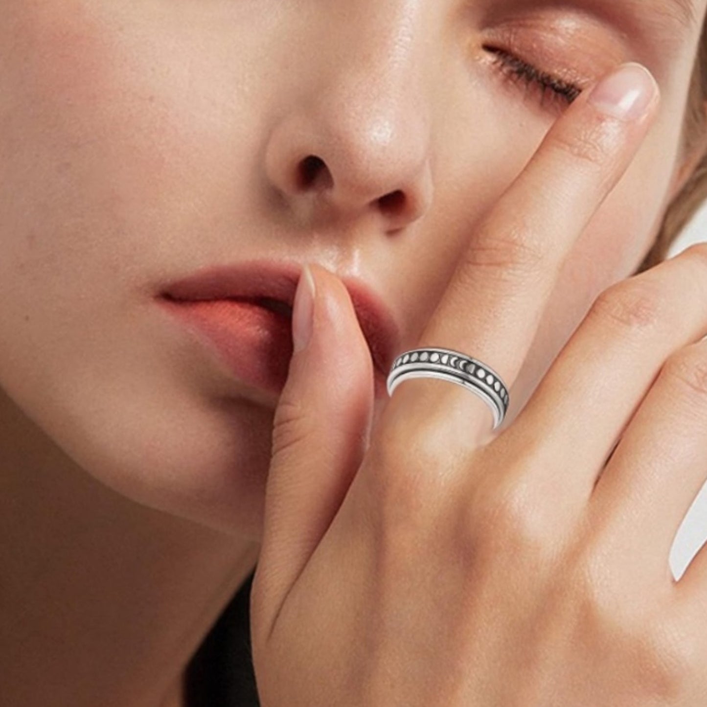 Stainless Steel Moon Phase Spinner Ring – Celestial Rotating Band