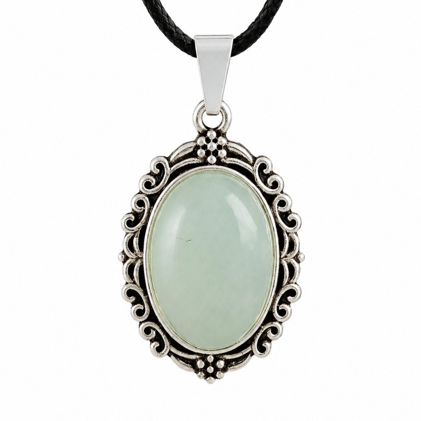 Vintage Style Green Stone Pendant Necklace
