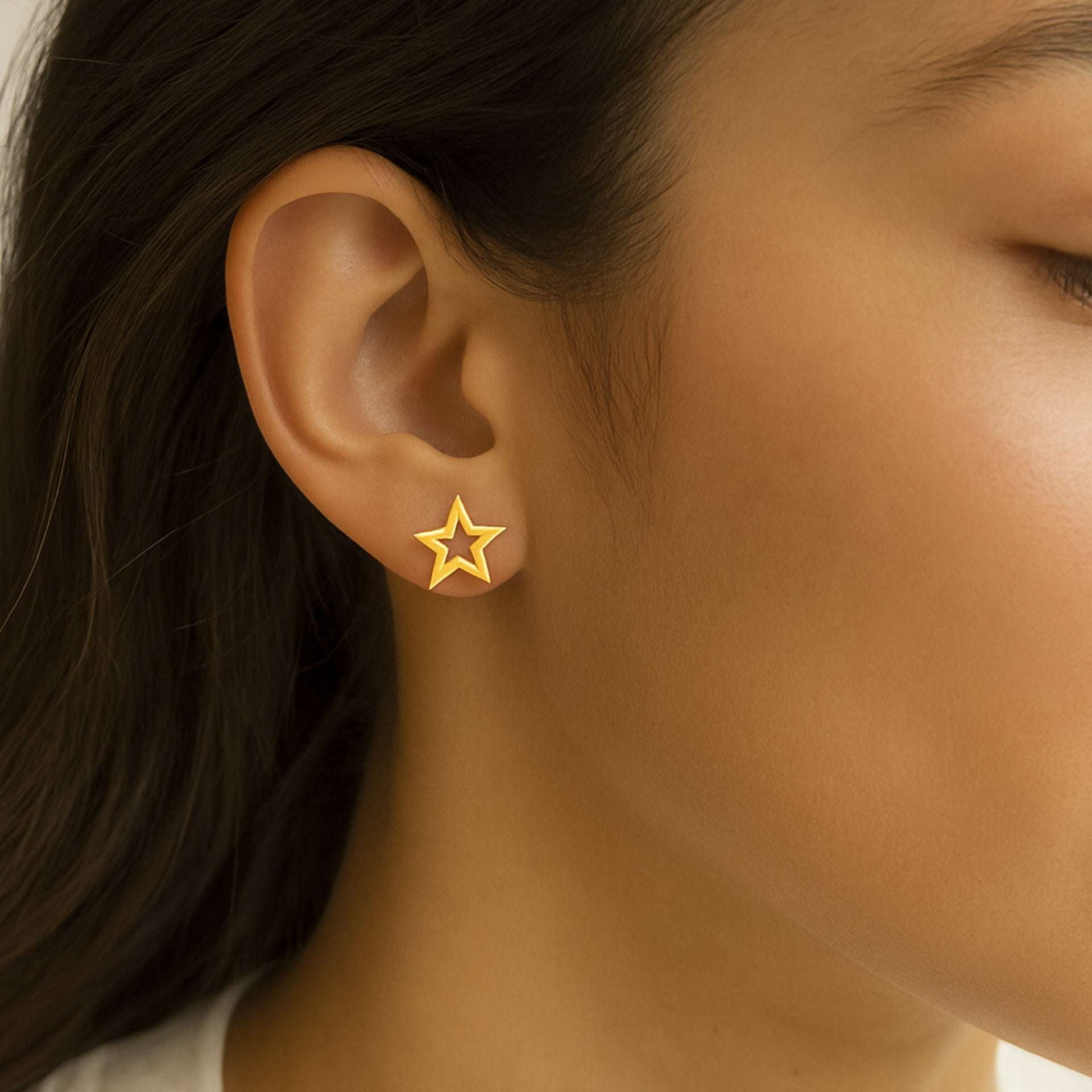Gold Star Cut-Out Stud Earrings – Minimalist Hypoallergenic Jewelry for Women