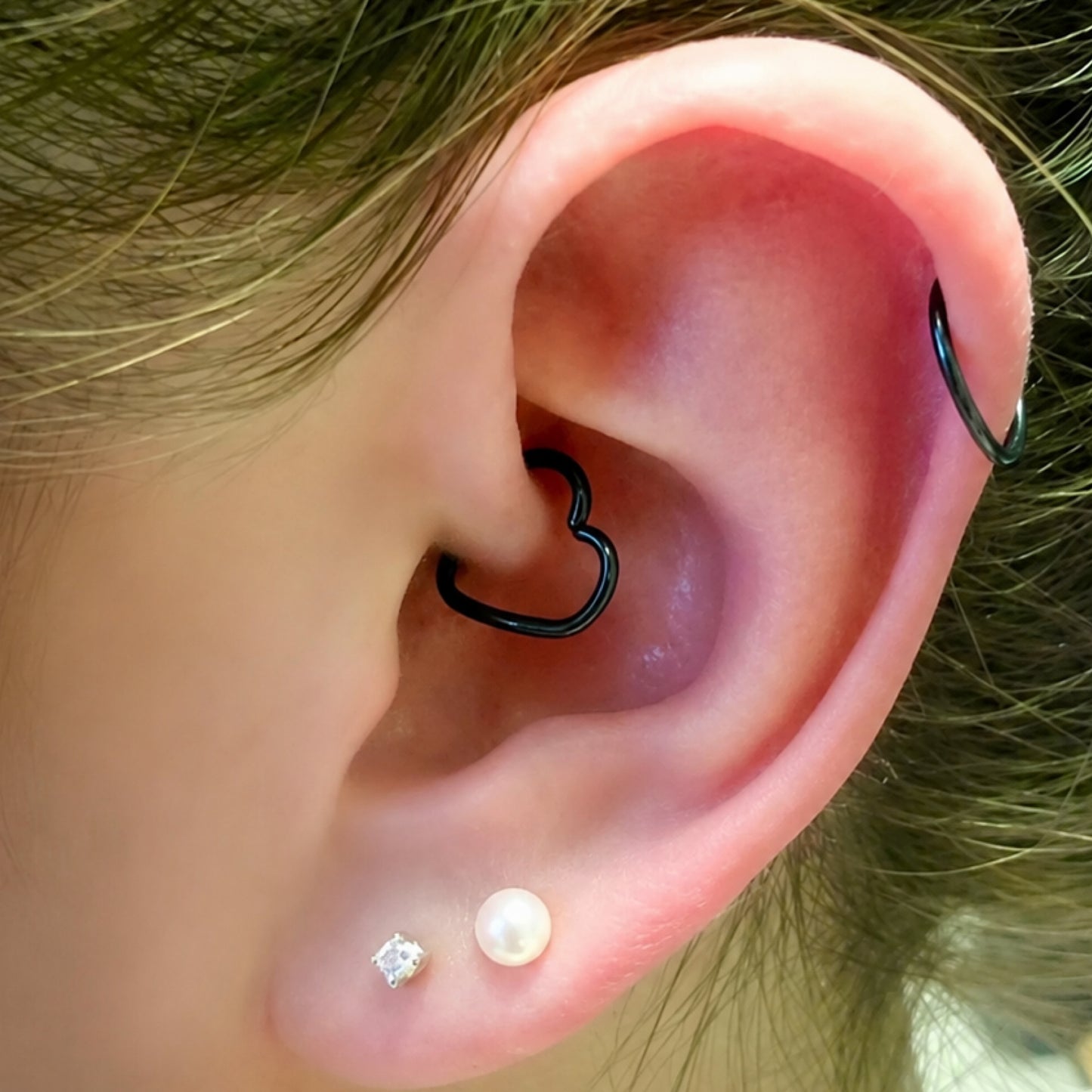 Black Heart Fixed Hoop Earring