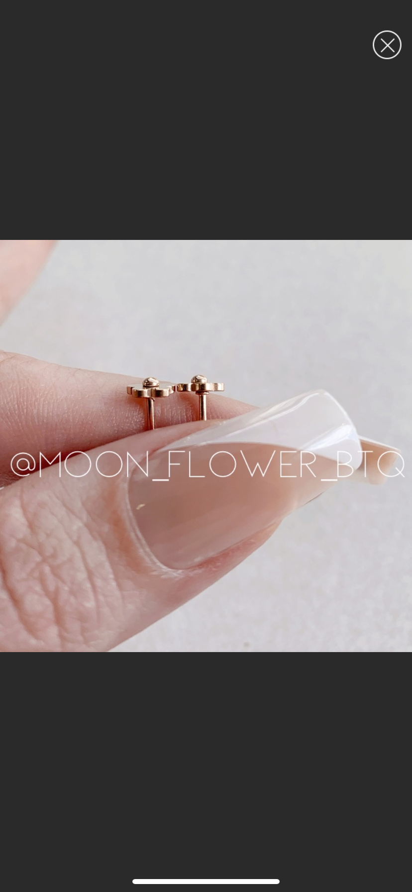 Tiny Rose Gold Retro Hippie Flower Earrings