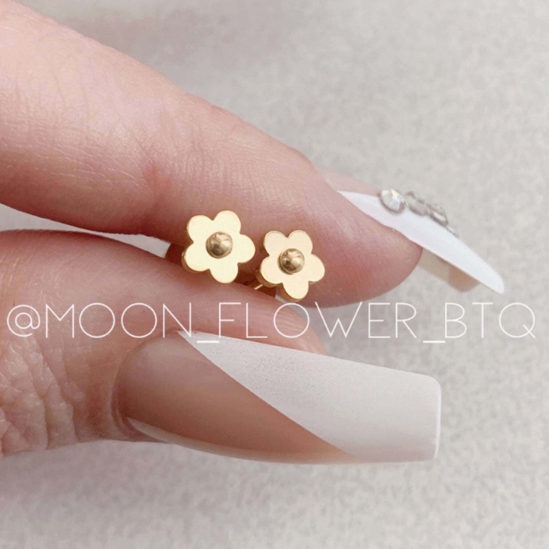 Tiny Gold Retro Hippie Flower Earrings